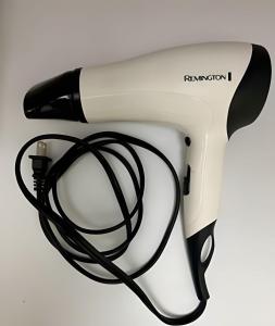 ApartaEstudio con balcón e iluminado Cerca de todo