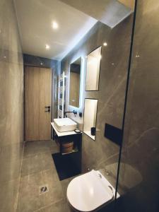 Ghini Venes 2 Καλώς ήλθες