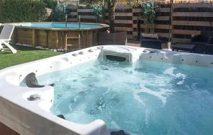 Maisons de vacances Gorgeous Home In Ares : photos des chambres