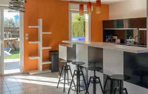 Gorgeous Home In Ares