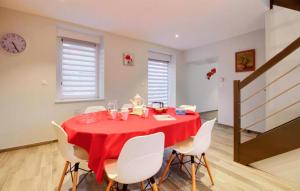 Maisons de vacances Amazing Home In Jugon-Les-Lacs : photos des chambres