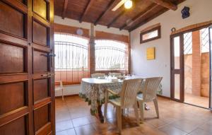 2 Bedroom Stunning Apartment In Solanas img6