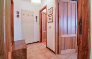 2 Bedroom Stunning Apartment In Solanas