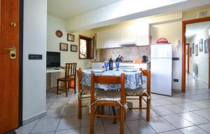 2 Bedroom Nice Apartment In Trecastagni