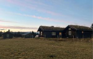 Cozy Home In Fåvang With Wifi