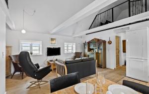 2 Bedroom Amazing Home In Blåvand