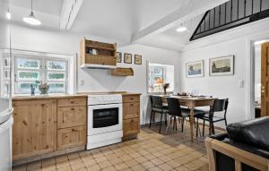 2 Bedroom Amazing Home In Blåvand