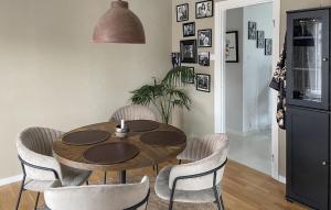 Nice Home In Trosa With Wifi