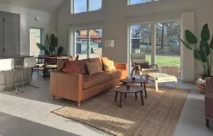 3 Bedroom Beautiful Home In Borgholm - Rälla