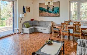 4 Bedroom Stunning Home In Dlugosiodlo