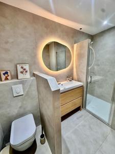 Appartements Maison Henriette - Au plus pres de la Cite Medievale : photos des chambres