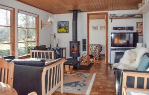 Lovely Home In Backaryd With Lake View