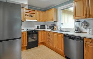 Gorgeous Home In Vretstorp