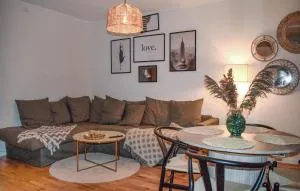 1 Bedroom Cozy Apartment In Helsingborg - Mörarp