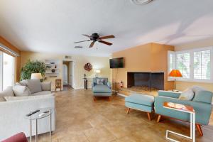 California Dreamin in the Desert - 31952