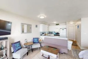 NYE Beach Haven Studio - Agate Beach