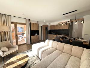 Résidence Le Living Stone B - T3 NEUF, CENTRE VARS, LIVING STONE 150m DES PISTES MAE-1041