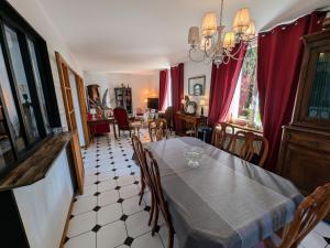 Maisons de vacances Le Domaine des Vignes - FR-1-583-366 : photos des chambres