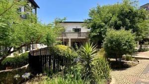 City Living Apartment 119 - Private Balcony, Washing Machine & Fast WiFi