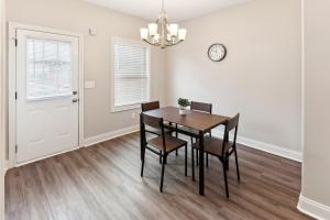 Biltmore Luxury 1513 #8 Townhomes l 2Bd 2 Bth