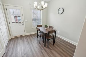 Biltmore Luxury 1517 #2 Townhomes l 2Bd 2 Bth