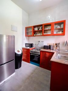Zanzi modern 2 bed apartment GF