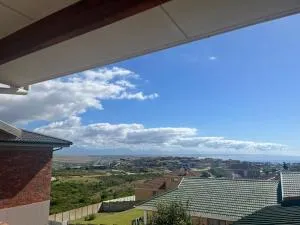 Rose Manor, Hartenbos Heuwels - Voorbaai