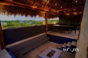 Natural Lighted Boho Chic Studio with Private Pool by Waves