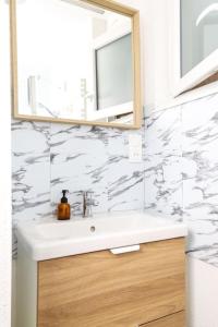 Appartements L-EXOTIC - Charmant studio 33 m2 avec vue : photos des chambres