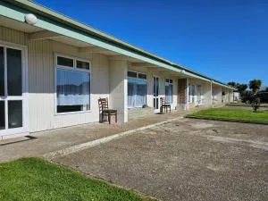 45 On Avenal Motel - Lorneville