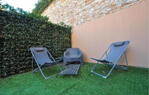 Appartements Amazing Apartment In Sainte-Maxime : photos des chambres