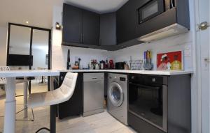 Amazing Apartment In Sainte-Maxime