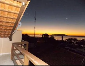 Itapoá Pontal 50 m mar e refúgio para a família Visite o tecnológico Porto a 3 km e ande pela praia do farol - Pontal