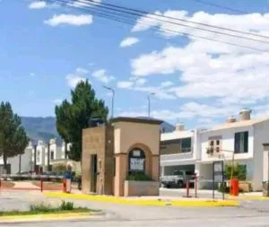 Excelente casa cómoda - El Diamante