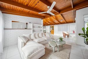 Coastal Comfort: Relax & Recharge in Maroochydore