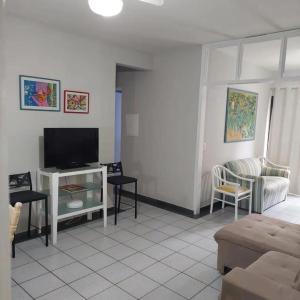 Ótima localização em Riviera de Sao Lourenço - 1 quarteirão da praia