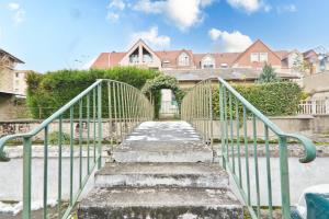 Appartements Studio chaleureux a Etampes, France : photos des chambres
