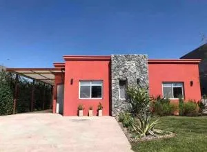 Excelente casa en Barrio Privado Los Arces - Moreno