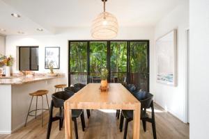 KBM Resorts FREE CAR Residences at Napili Bay Massive 3-Bedroom Condo 30 seconds from Napili Bay NPG-C11