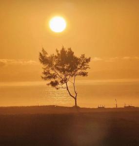 Casa em Itaipuaçu com piscina e 3 qtos