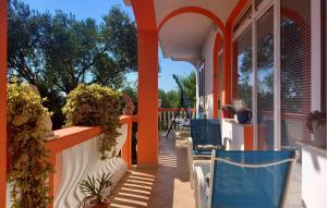 3 Bedroom Awesome Home In Bibinje 