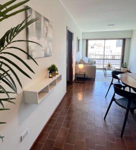 Depto CENTRO 2 dormitorios con Balcón y COCHERA piso 15