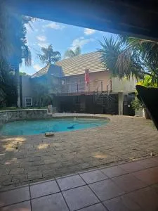 Amo's Place - Boschrand