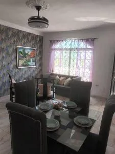 Ático con Terraza y agua caliente - La Ceibita