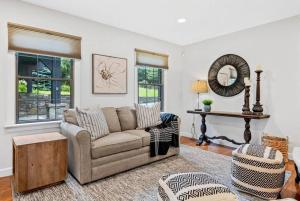 5 Acre Estate with Power and Water, MTR Option Also