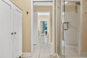 Golf Course Oasis Has Power and Water, MTR Options