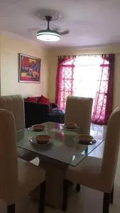 Encantador Apartamento con Balcón - La Ceibita