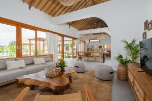 Villa Rumiano 2 - Brand New Spacious 2BR Villa with View and Pool