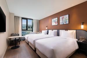 Phòng Loại Sang Có 3 Giường Đơn (Deluxe Room with 3 Single Beds)