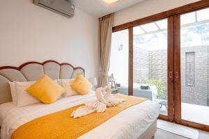 Unique Lanna Style Spa Pool Villa